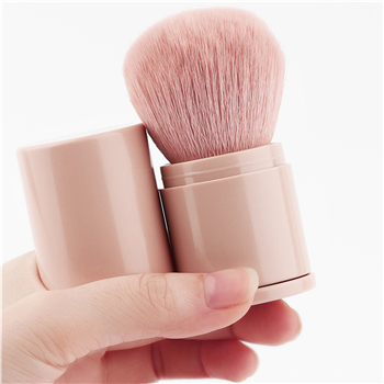 Retractable Makeup Brush