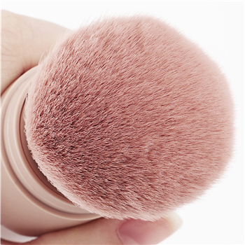 Retractable Makeup Brush